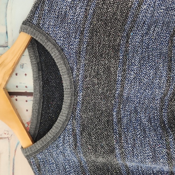 Faherty | Luxe Heather Reversible Crew - Picture 2 of 5
